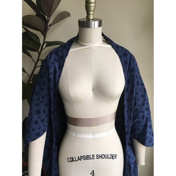 SOLD! Universal Thread // Kimono - Picture 3 of 8